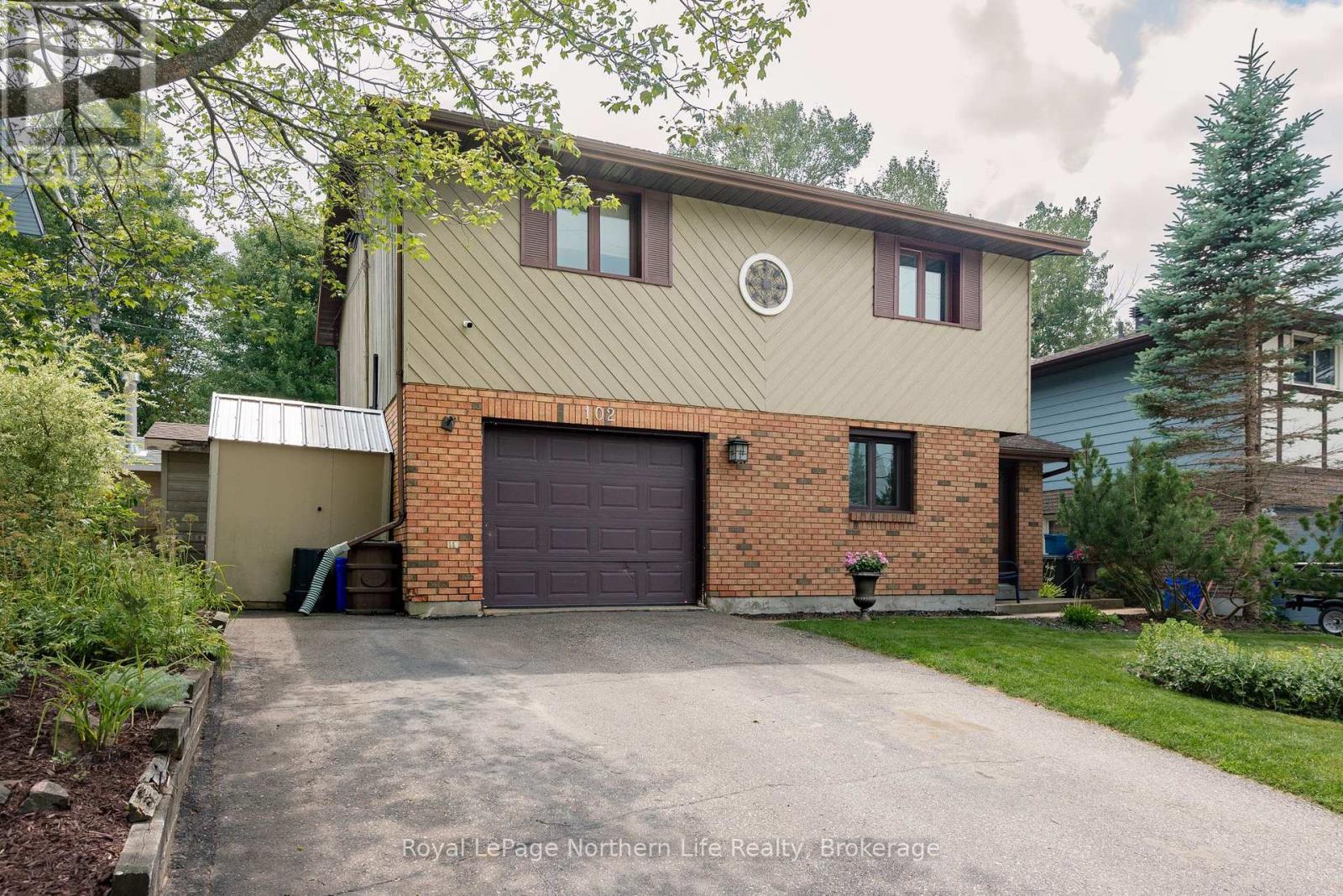 Property at 102 SABLE CRESCENT image 1