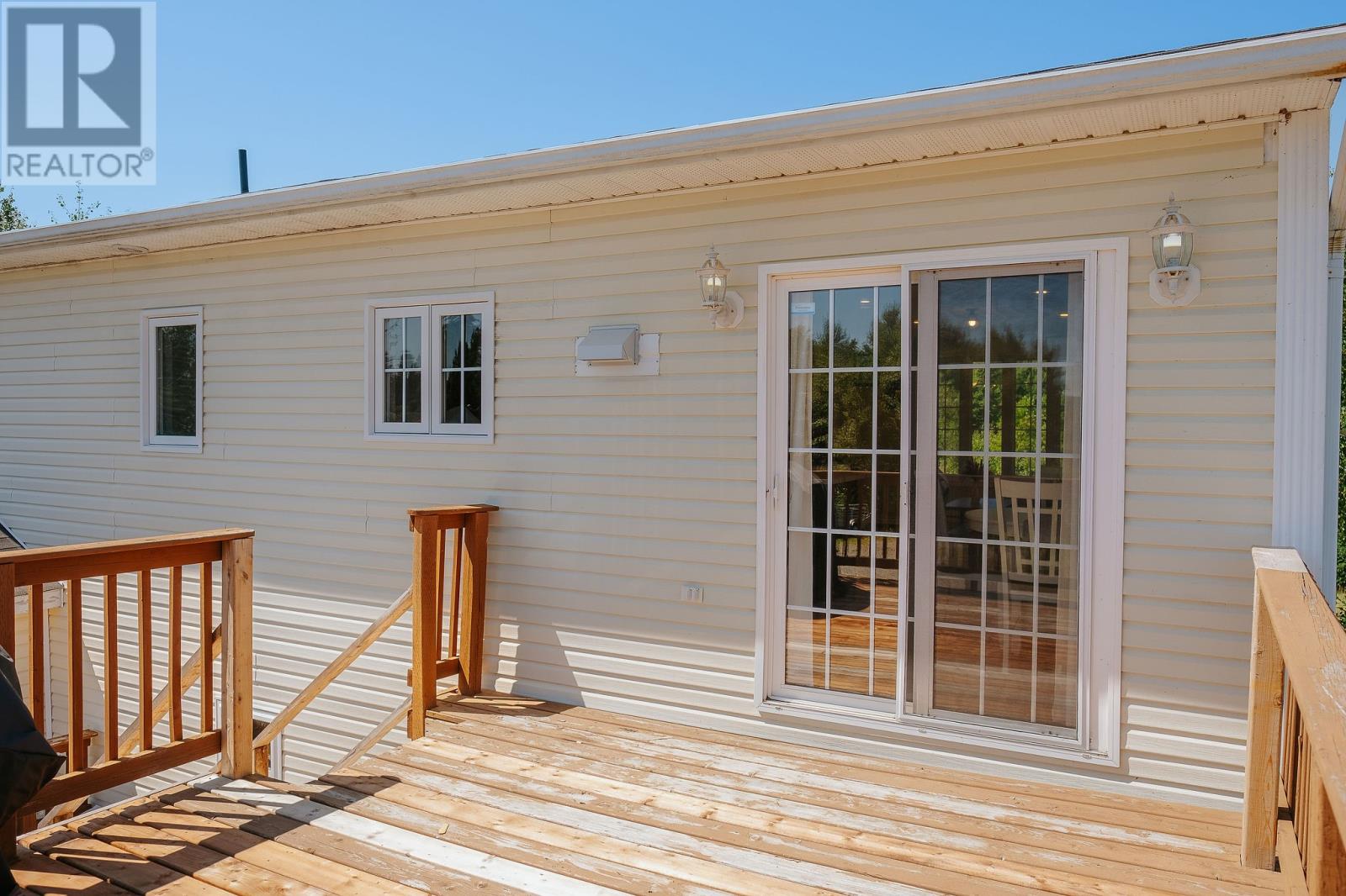 200 Jr Smallwood Boulevard, Gambo, Newfoundland & Labrador  A0G 1T0 - Photo 34 - 1288495