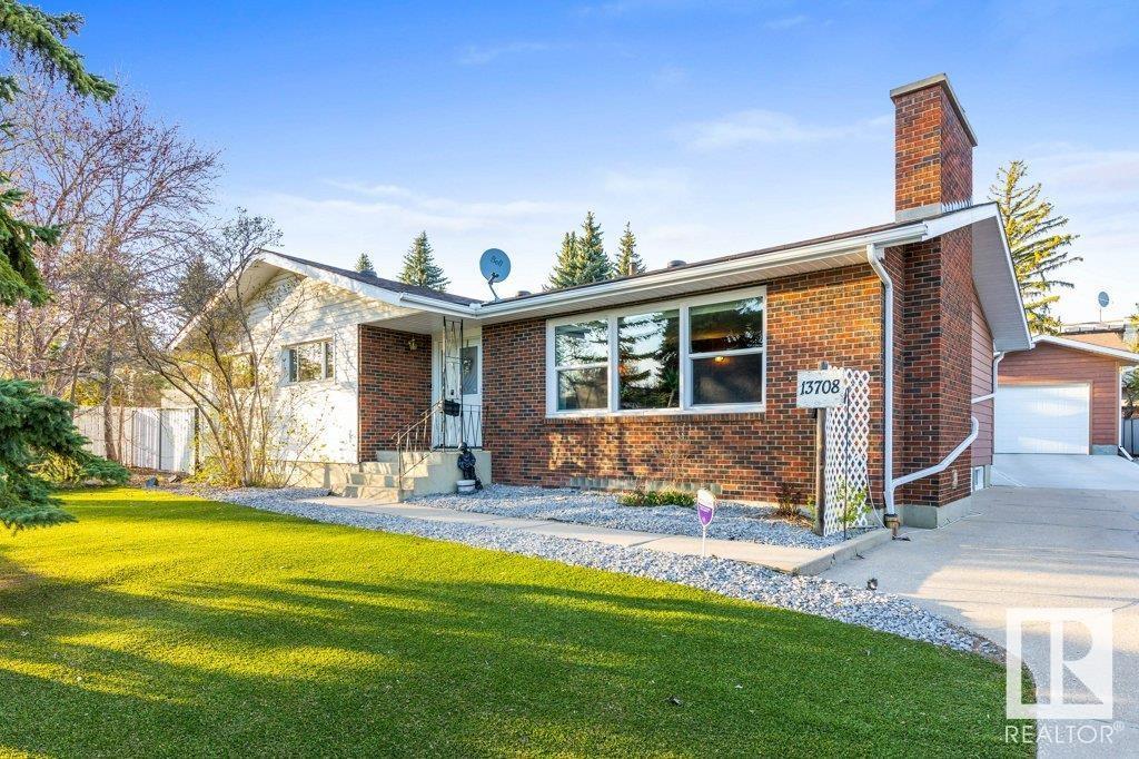 Property at 13708 BUENA VISTA RD NW image 1