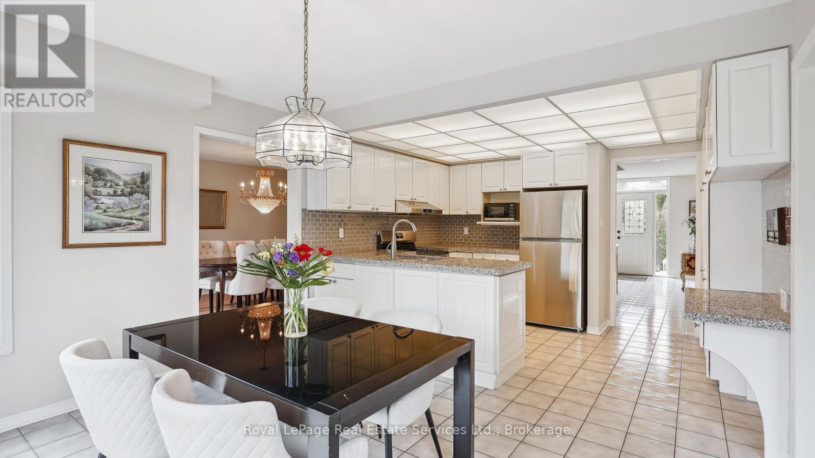 524 Chillingham Crescent, Oakville, Ontario  L6J 6N7 - Photo 12 - W12325430