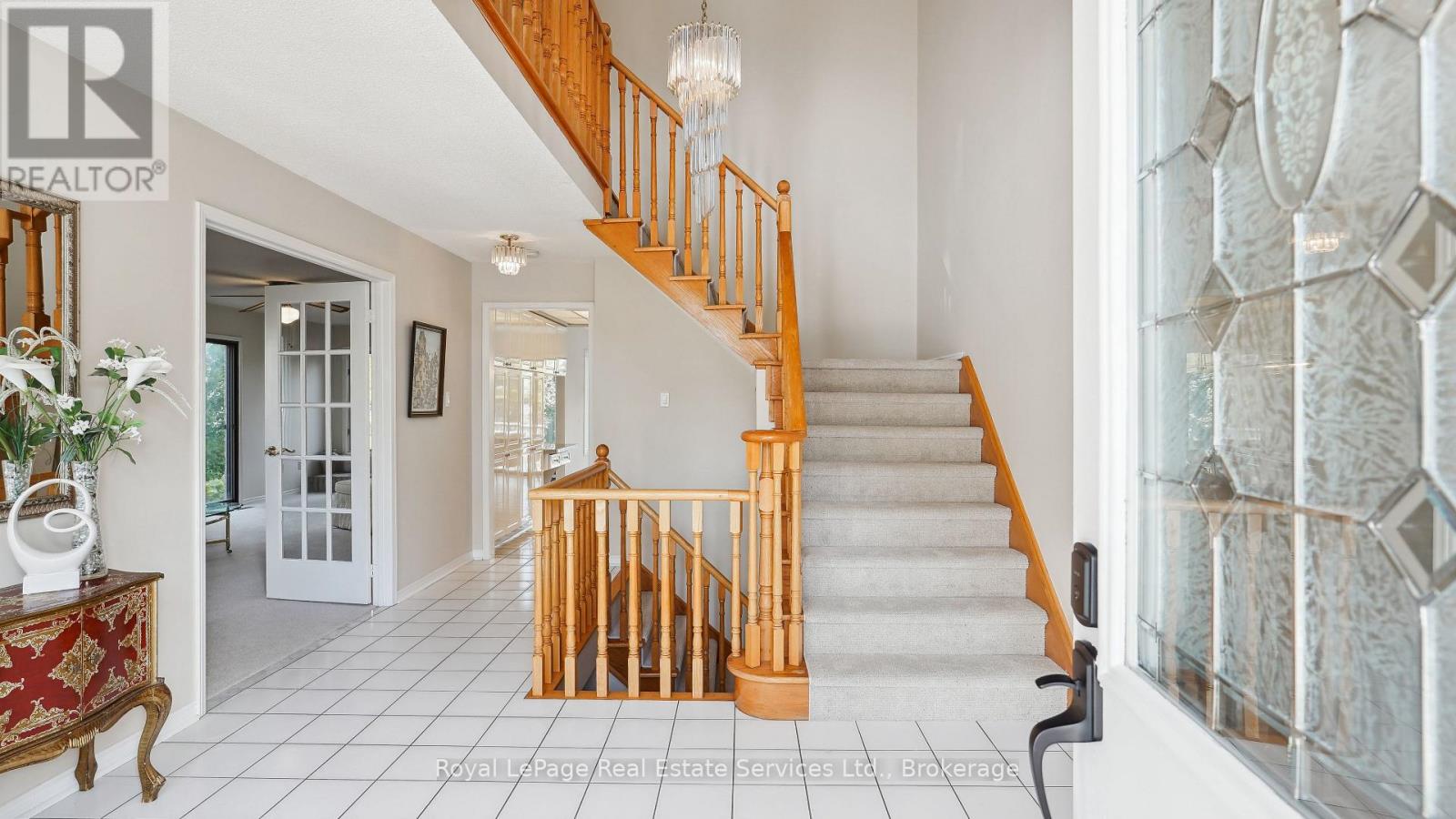 Property at 524 CHILLINGHAM CRESCENT image 5