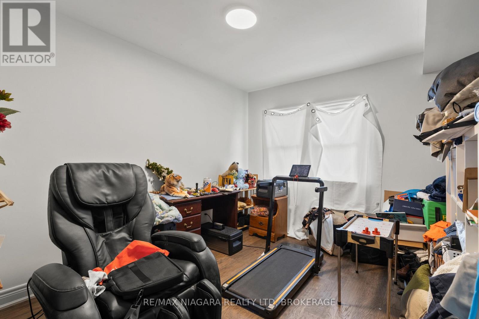 362 Carlton Street, St. Catharines (Facer), Ontario  L2M 4W5 - Photo 14 - X12325446