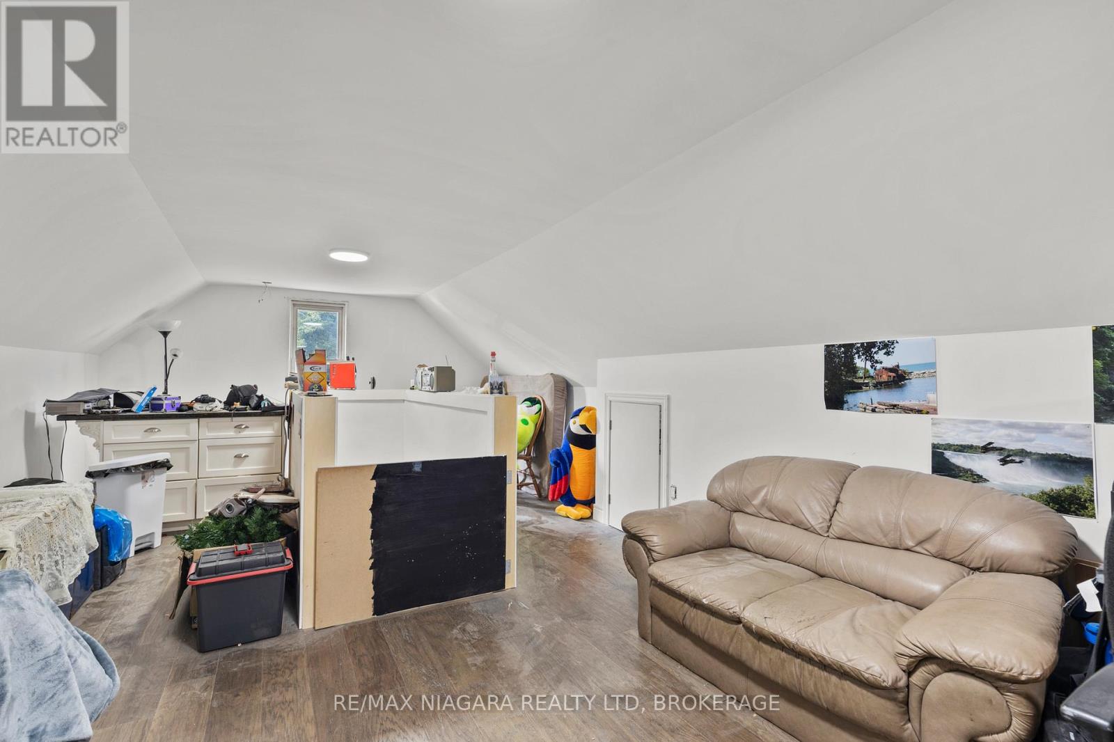 362 Carlton Street, St. Catharines (Facer), Ontario  L2M 4W5 - Photo 15 - X12325446