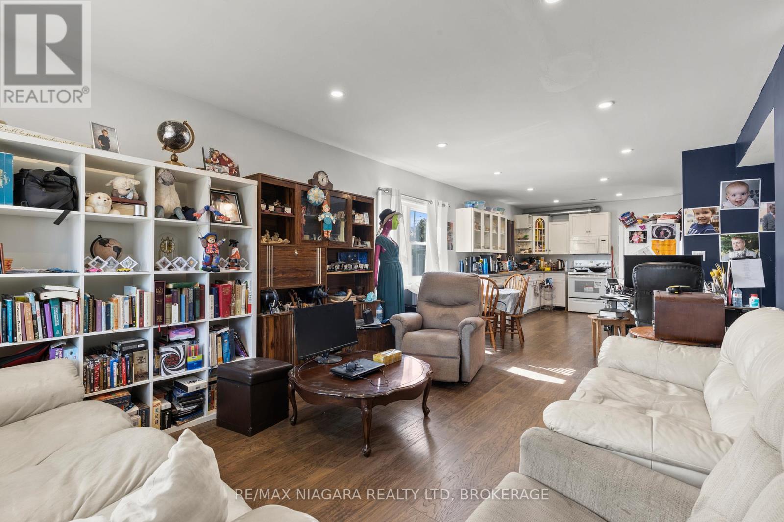 362 Carlton Street, St. Catharines (Facer), Ontario  L2M 4W5 - Photo 6 - X12325446