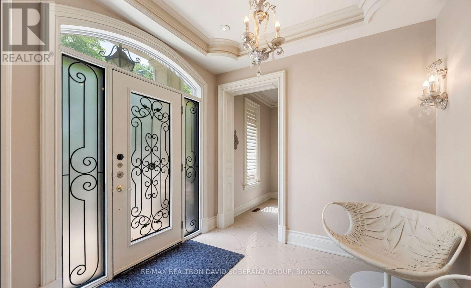 Property at 10 BAINBRIDGE AVENUE image 3