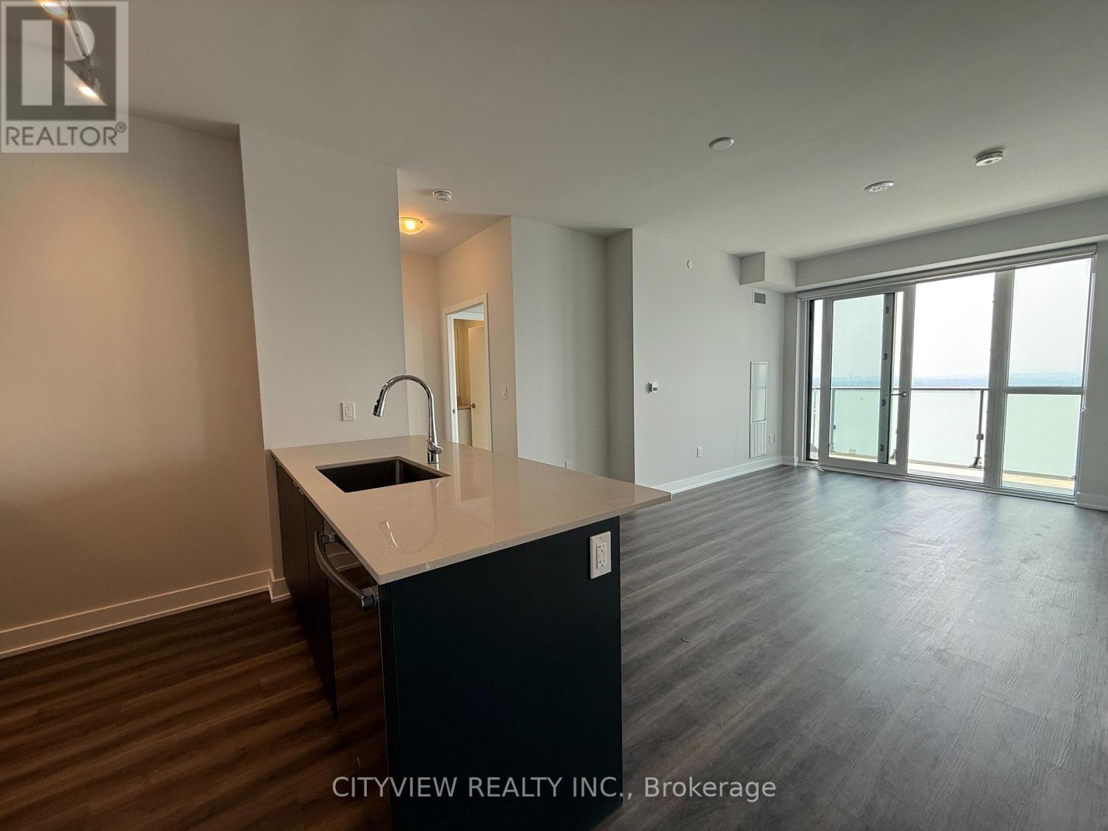 4807 - 430 Square One Drive, Mississauga, Ontario  L5B 0L6 - Photo 2 - W12325240