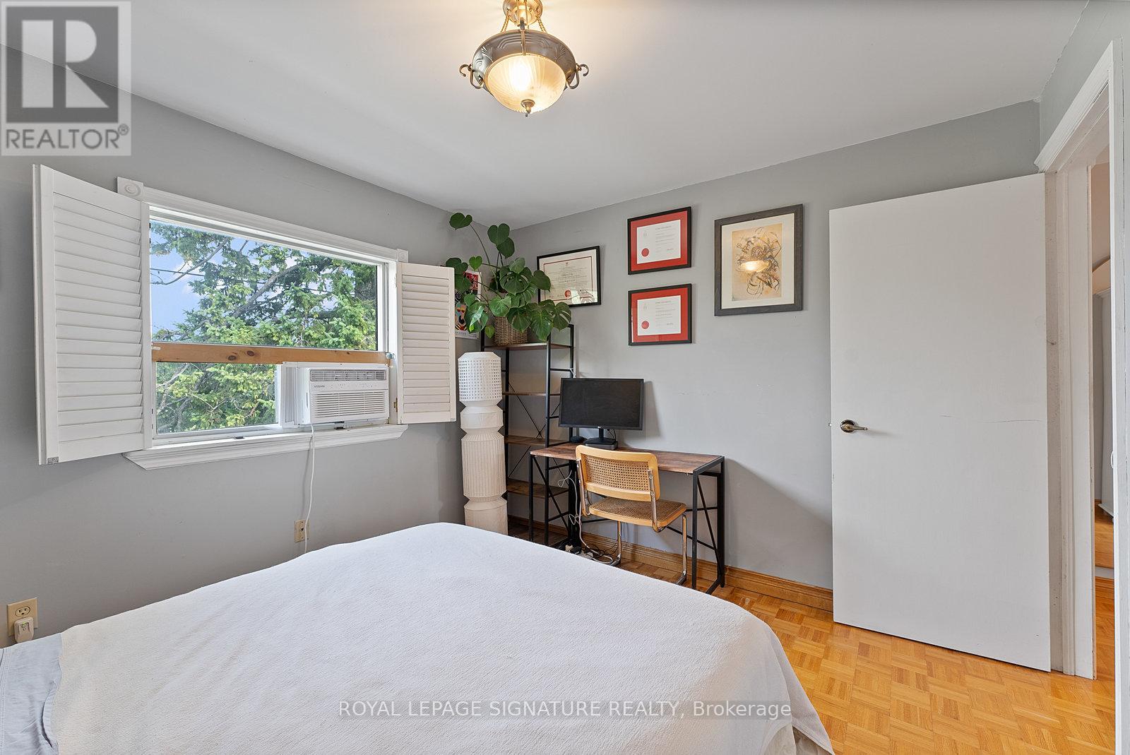 126 Harding Avenue, Toronto, Ontario  M6M 3A6 - Photo 32 - W12325293
