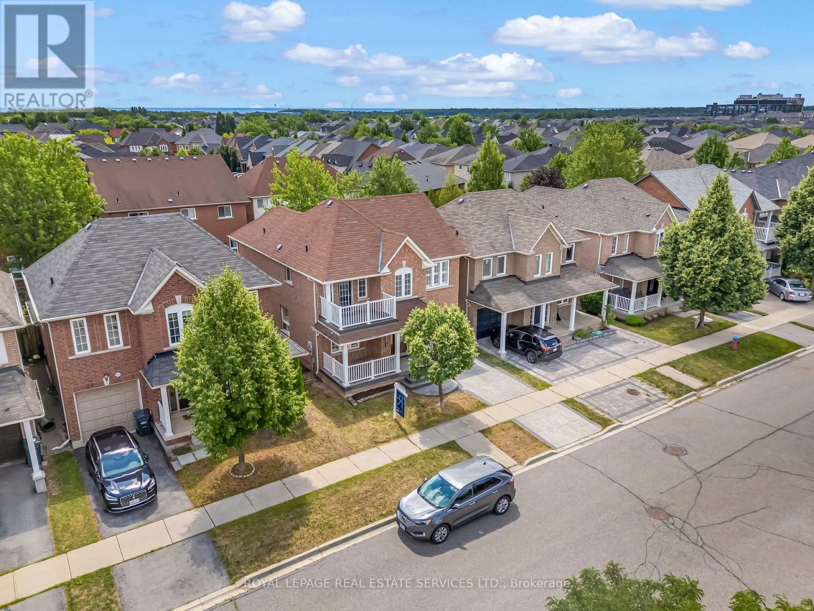 Property at 2272 FAIRMOUNT DRIVE image 3