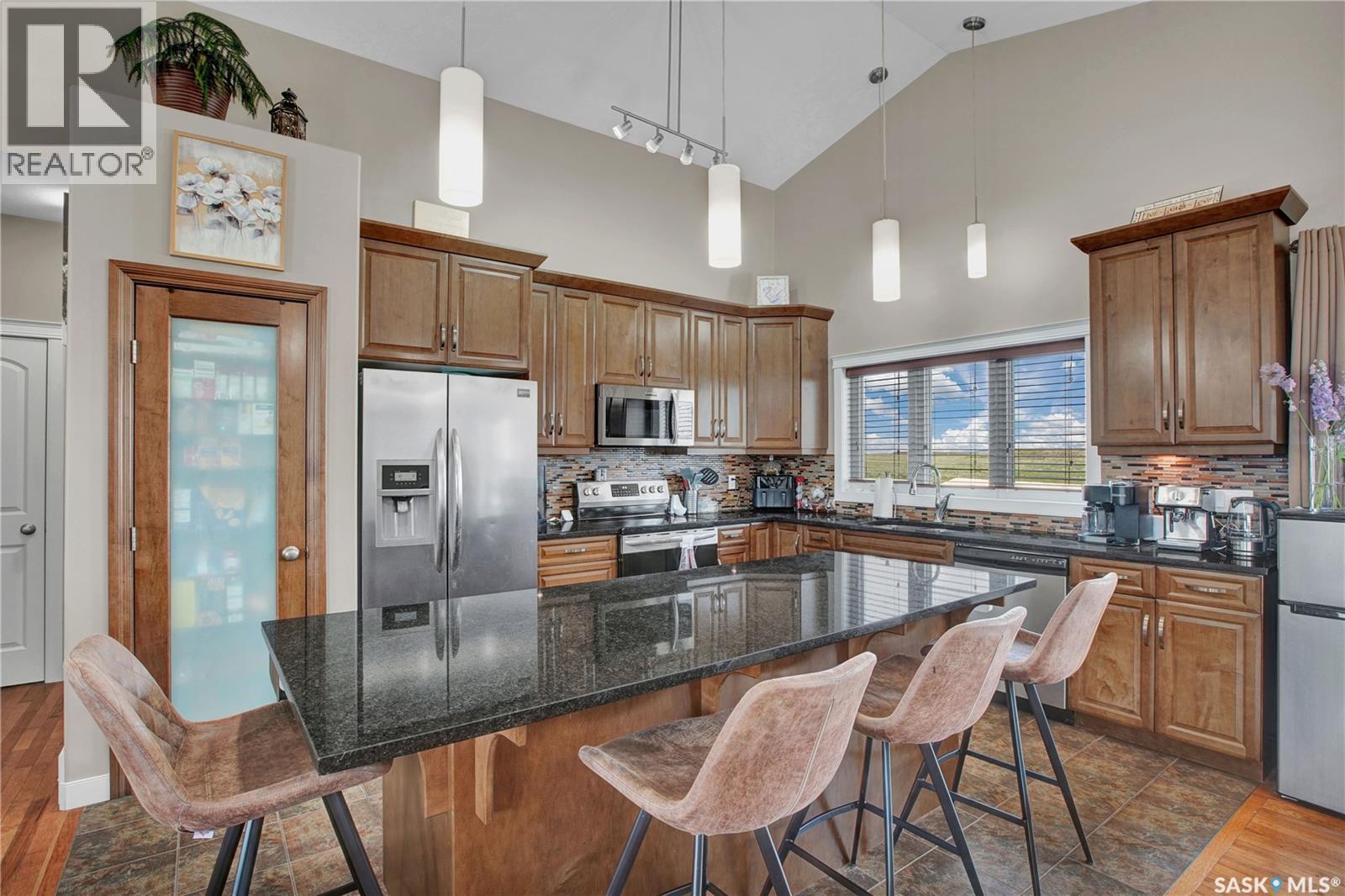 Property at 251 McCallum WAY image 3