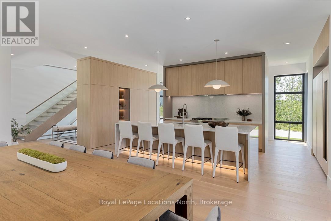 104 Maryward Crescent, Blue Mountains, Ontario  N0H 1J0 - Photo 9 - X12293188