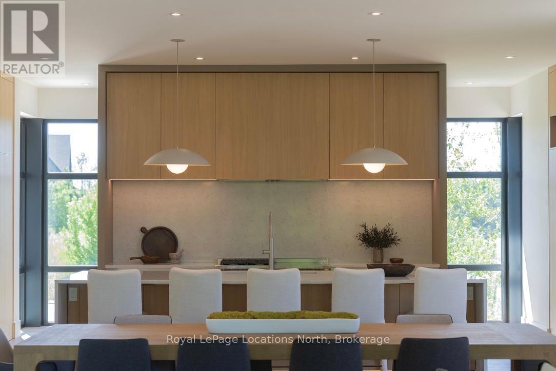 104 Maryward Crescent, Blue Mountains, Ontario  N0H 1J0 - Photo 10 - X12293188