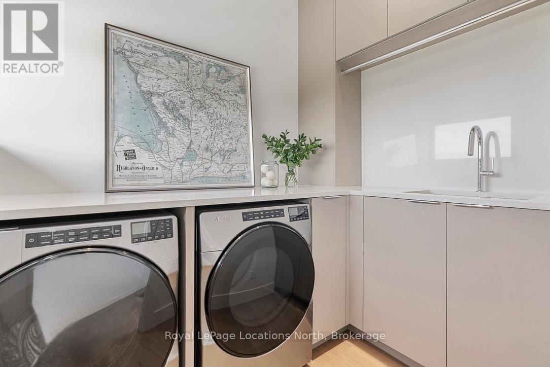 104 Maryward Crescent, Blue Mountains, Ontario  N0H 1J0 - Photo 40 - X12293188