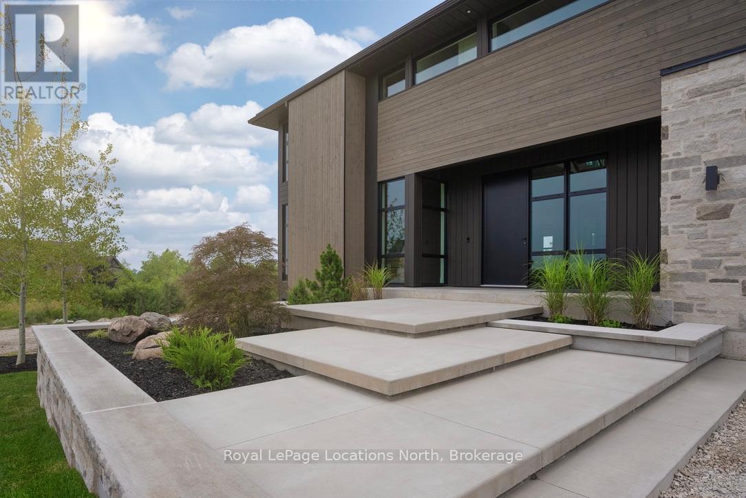 104 Maryward Crescent, Blue Mountains, Ontario  N0H 1J0 - Photo 2 - X12293188