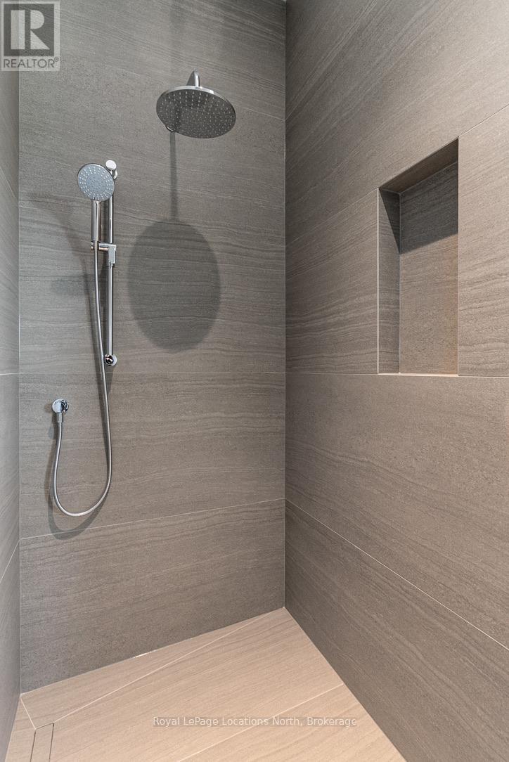 104 Maryward Crescent, Blue Mountains, Ontario  N0H 1J0 - Photo 39 - X12293188