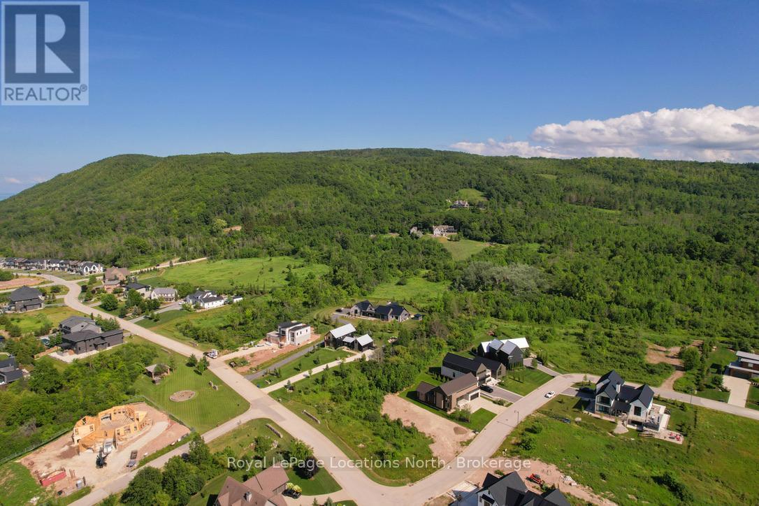 104 Maryward Crescent, Blue Mountains, Ontario  N0H 1J0 - Photo 48 - X12293188