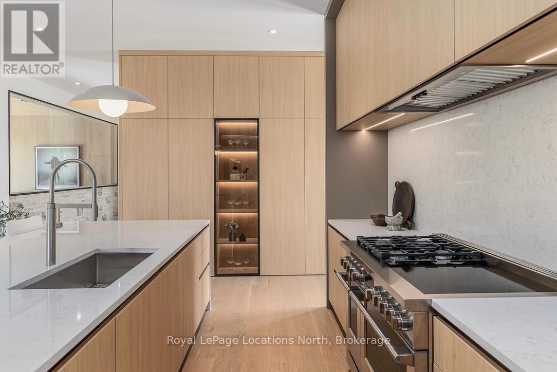 104 Maryward Crescent, Blue Mountains, Ontario  N0H 1J0 - Photo 8 - X12293188