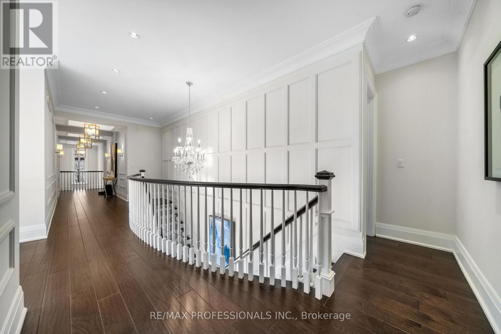 1285 Minaki Road, Mississauga, Ontario L5C 2X5 - Photo 16 - W12163134