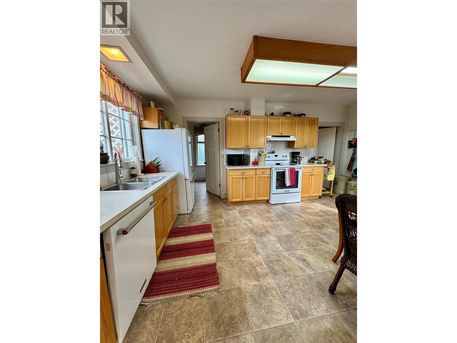 1782 Nicola Avenue, Merritt, British Columbia  V1K 1B8 - Photo 4 - 10358324