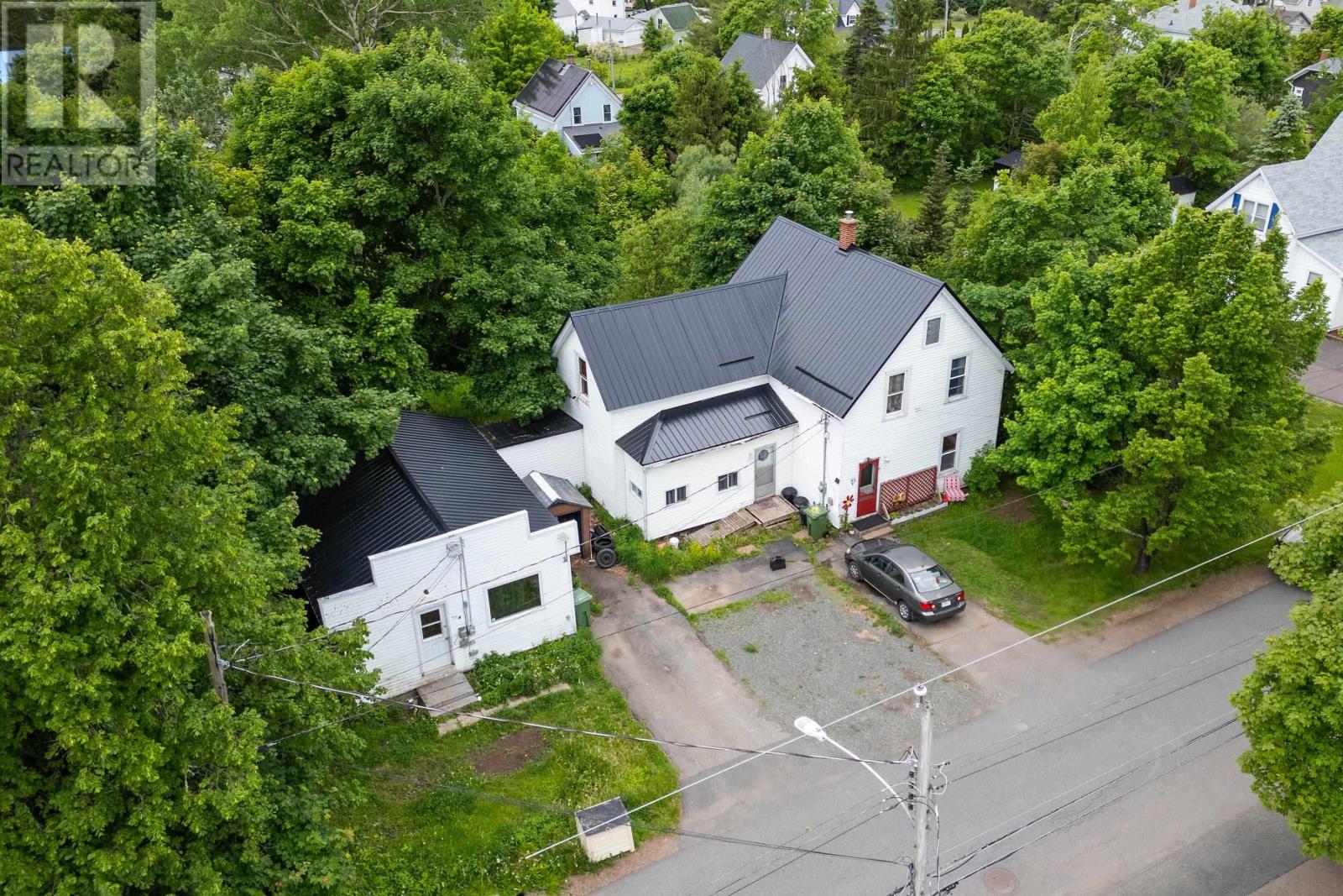 95 Church Street, Springhill, Nova Scotia  B0M 1X0 - Photo 4 - 202514811