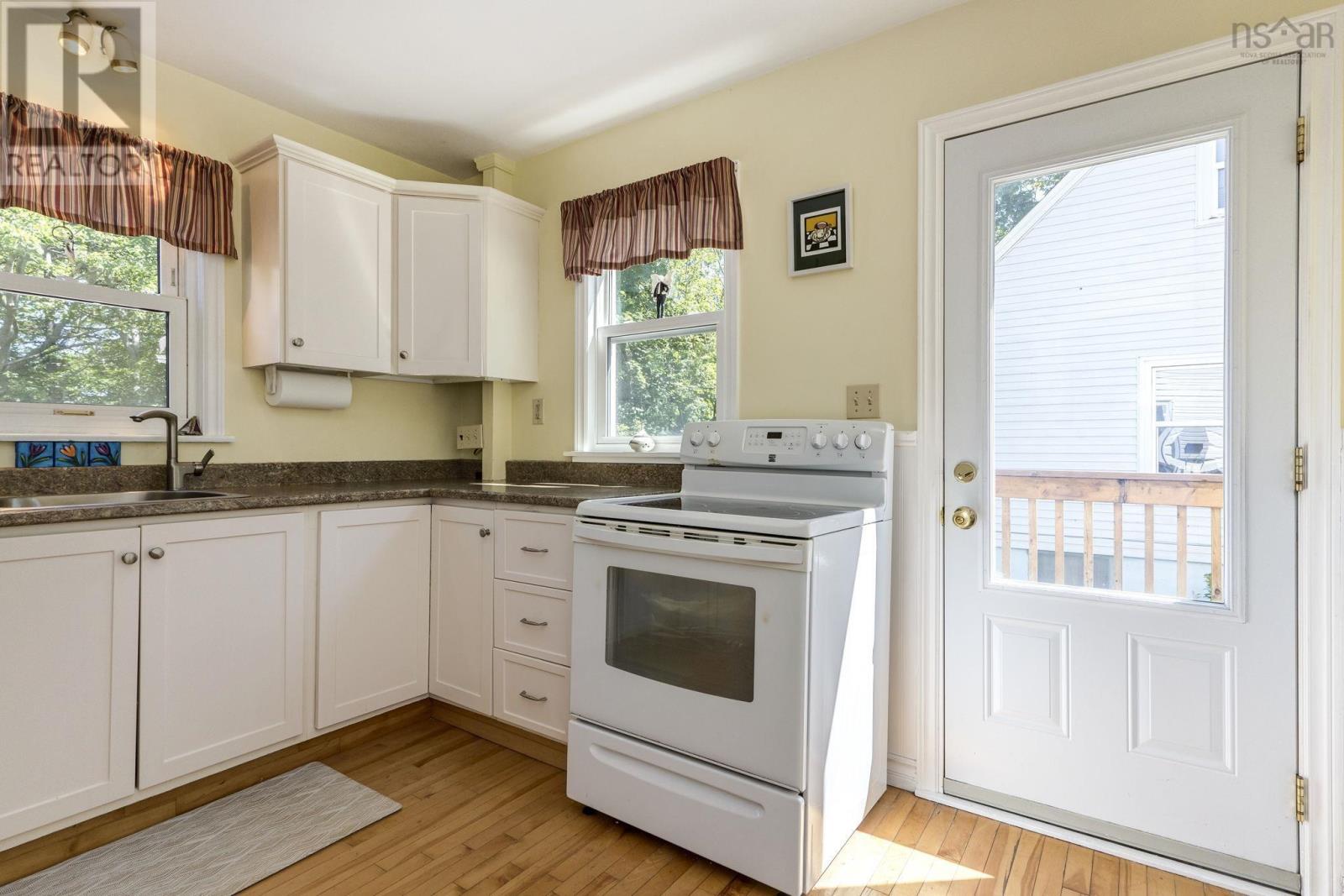 50 Fenwood Road, Halifax, Nova Scotia  B3N 1G8 - Photo 11 - 202517489