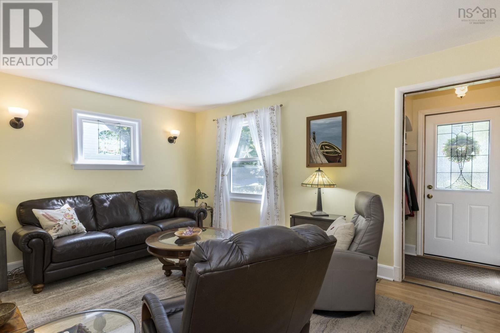 50 Fenwood Road, Halifax, Nova Scotia  B3N 1G8 - Photo 3 - 202517489