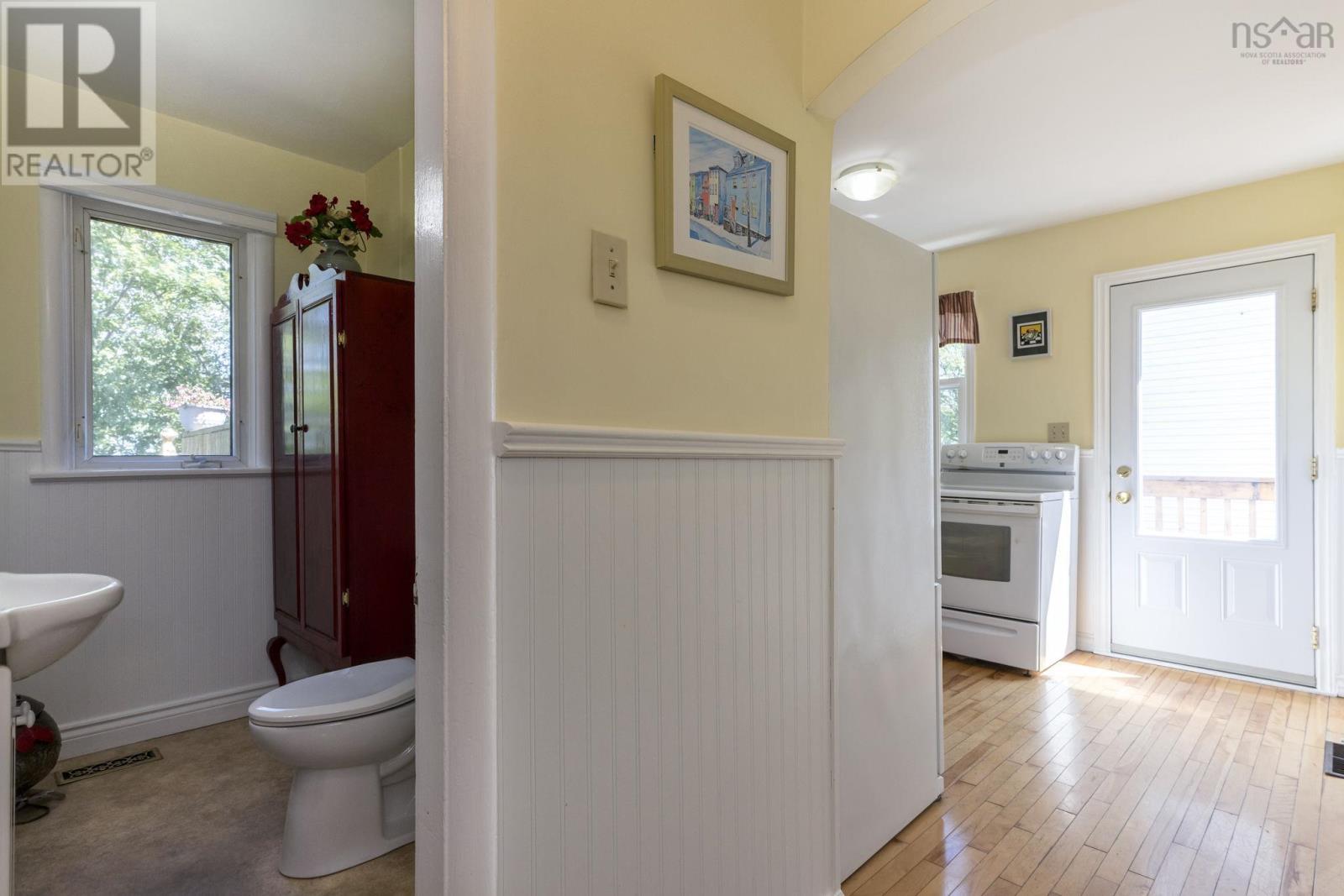 50 Fenwood Road, Halifax, Nova Scotia  B3N 1G8 - Photo 9 - 202517489