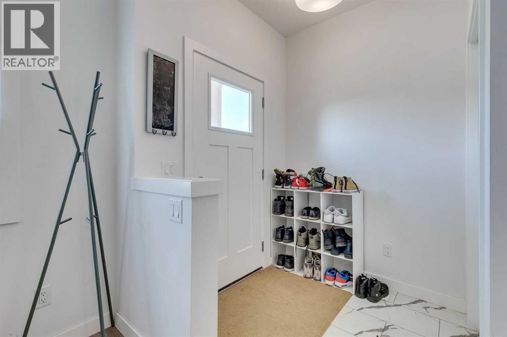 Property at 237 Dawson Circle image 2