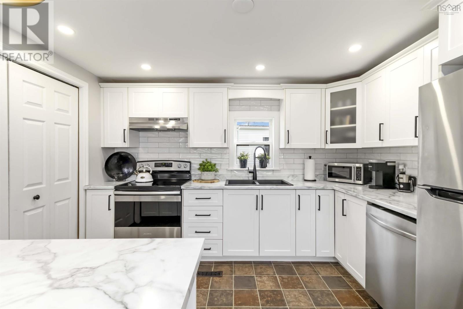 1108 Susan Drive, Beaver Bank, Nova Scotia  B4E 1P1 - Photo 9 - 202518104