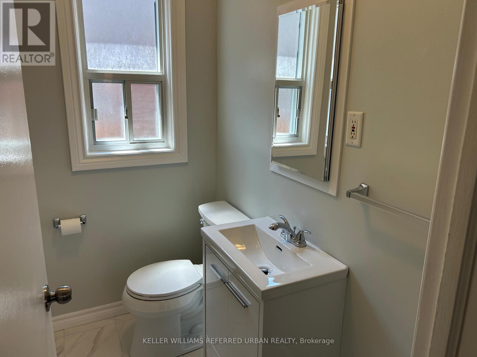 House - 141 Bogert Avenue, Toronto, Ontario  M2N 1K7 - Photo 7 - C12325423
