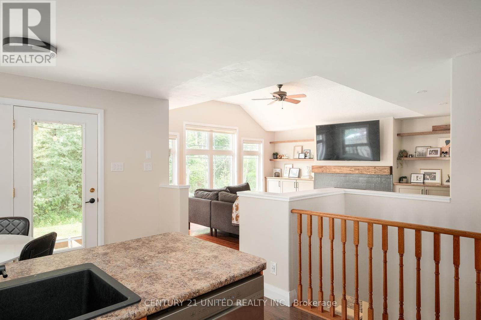 1855 Giles Avenue, Peterborough, Ontario  K9K 2P4 - Photo 11 - X12325599