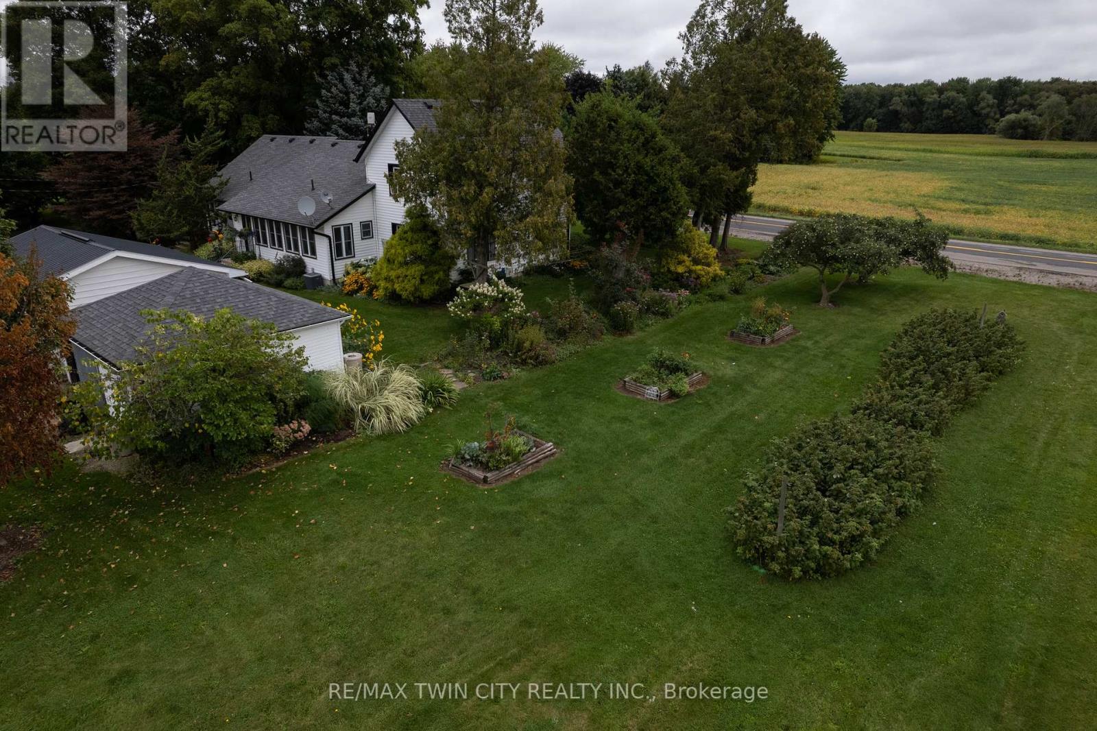 331 Middle Townline Road, Brant, Ontario  N0E 1E0 - Photo 14 - X12324118