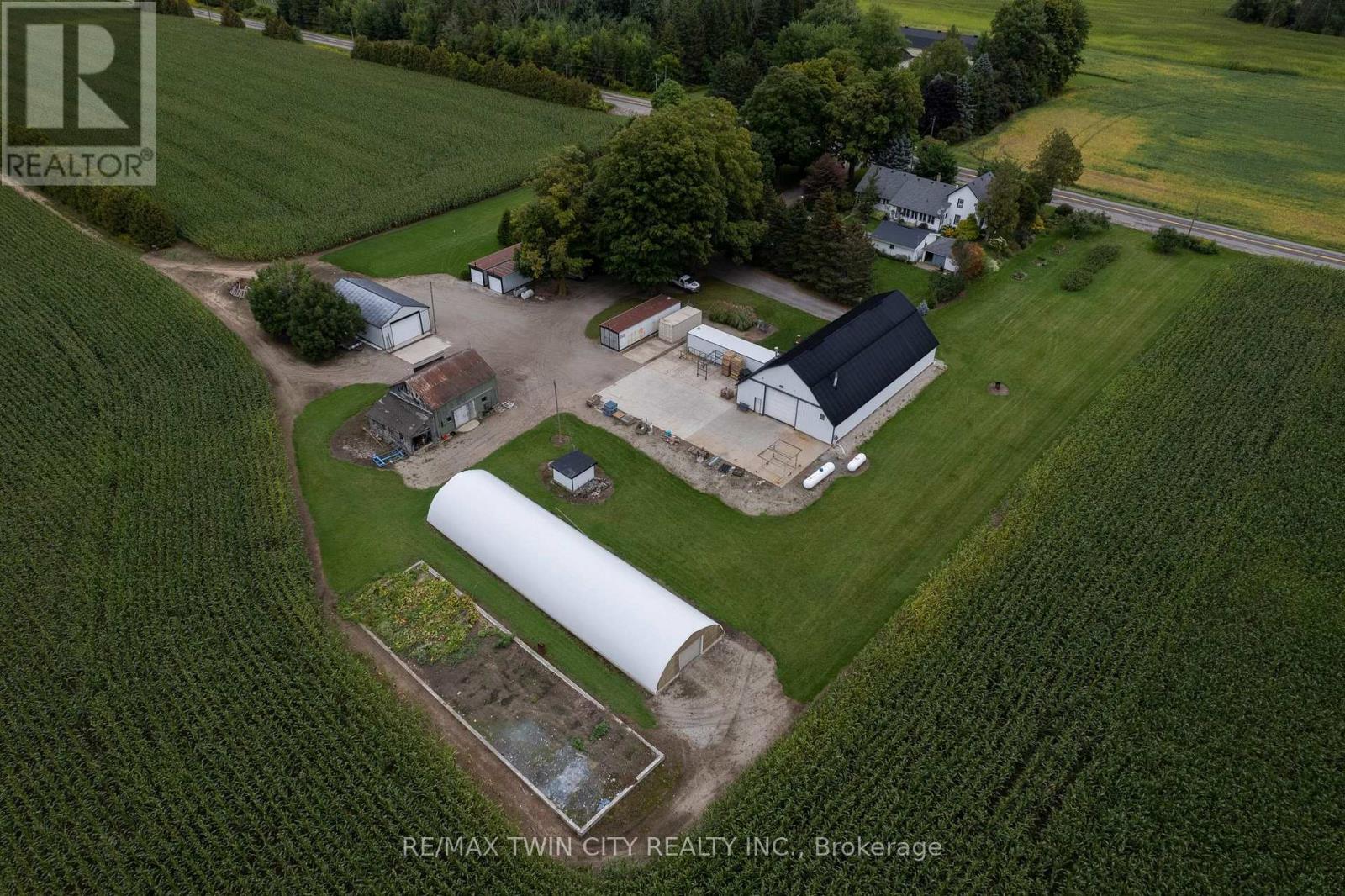 331 Middle Townline Road, Brant, Ontario  N0E 1E0 - Photo 4 - X12324118