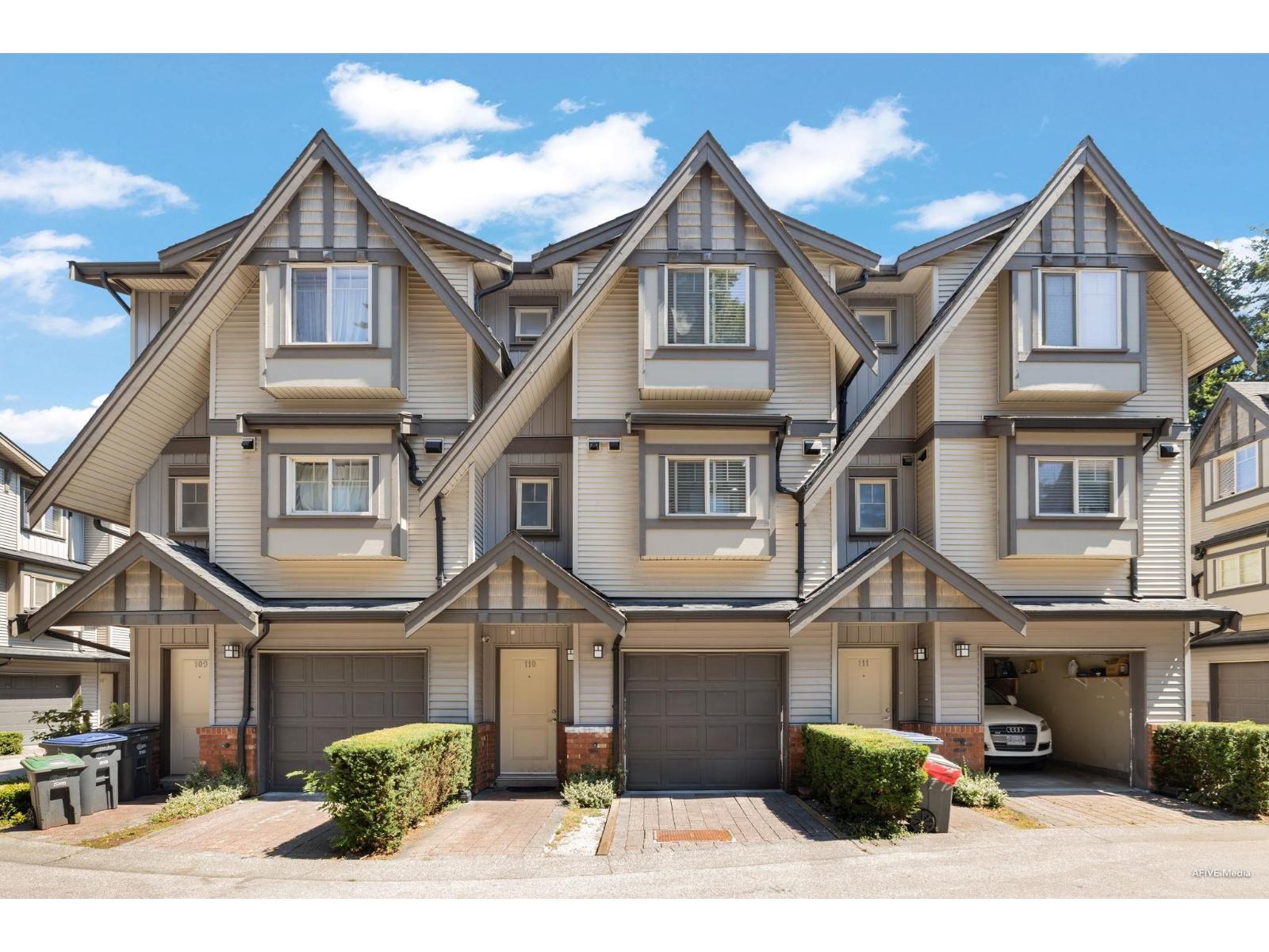 110 13368 72nd Avenue, Surrey, British Columbia  V3W 2N6 - Photo 2 - R3033607