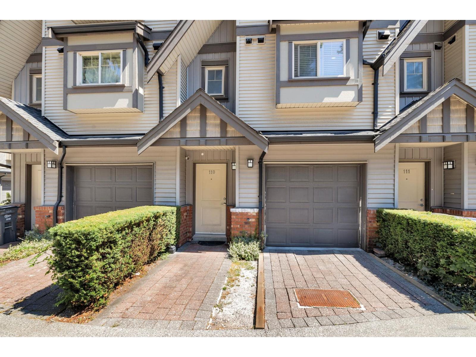 110 13368 72nd Avenue, Surrey, British Columbia  V3W 2N6 - Photo 3 - R3033607