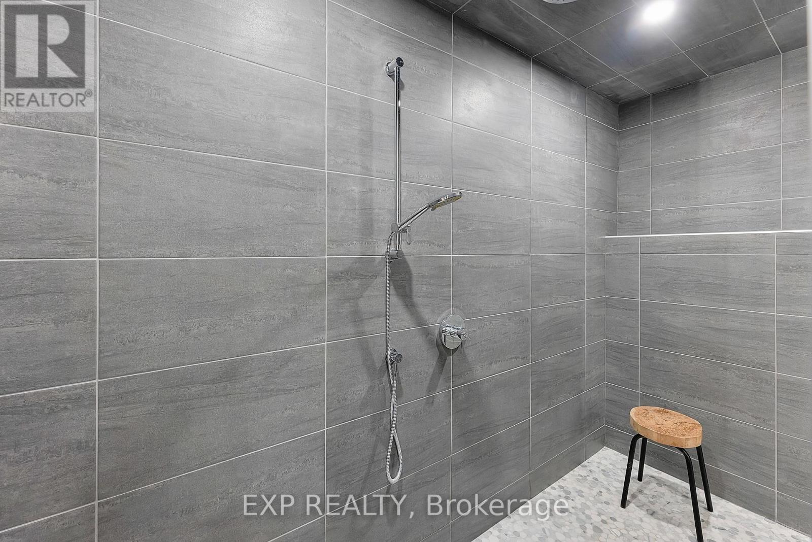 8 Stanmary Drive, St. Catharines, Ontario  L2N 5T4 - Photo 34 - X12325547