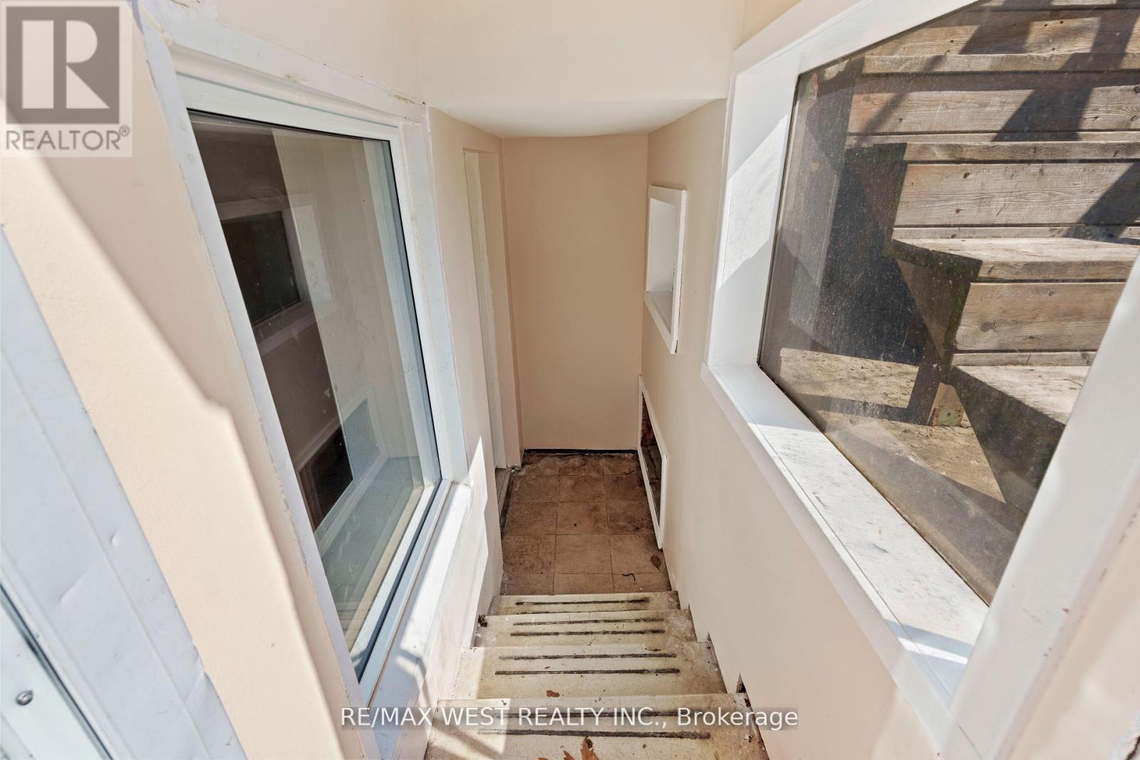 145 First Avenue, Kingston, Ontario  K7K 2H1 - Photo 21 - X12325418