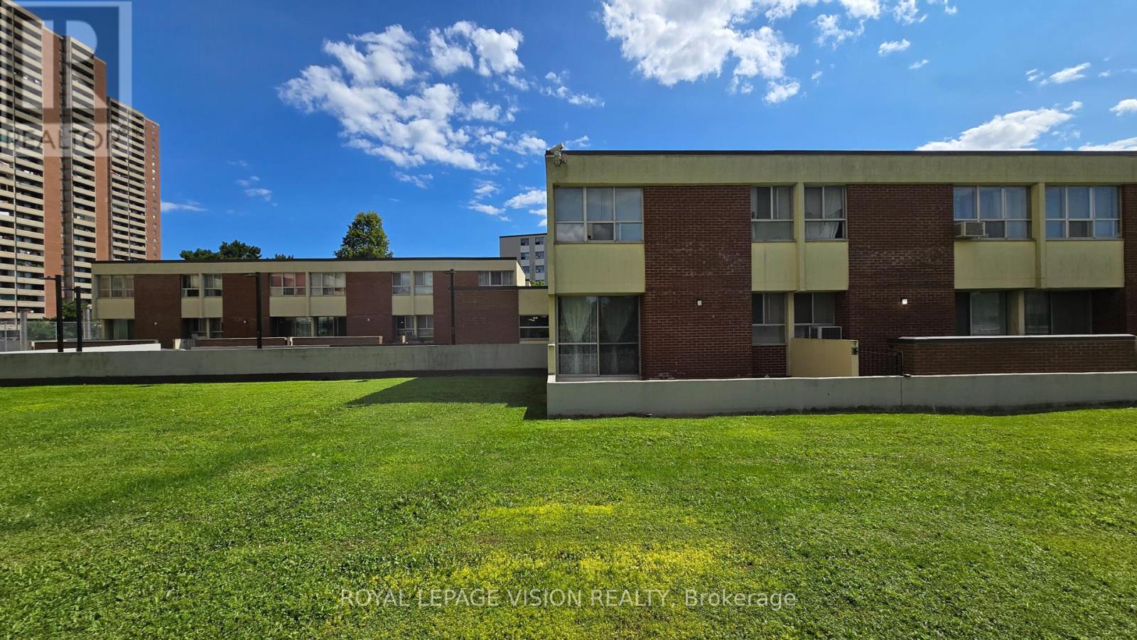Property at 304 - 10 CRESCENT TOWN ROAD image 1