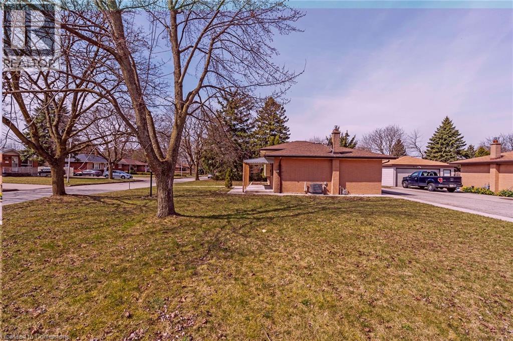 Photo 21 of 35 for 1151 Lancaster Street