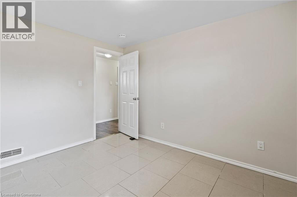 Photo 24 of 35 for 1151 Lancaster Street