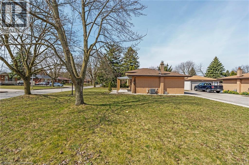 Photo 33 of 35 for 1151 Lancaster Street