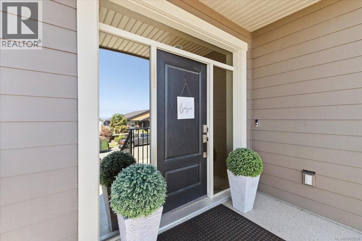 Property at 5647 Oceanview Terr image 5