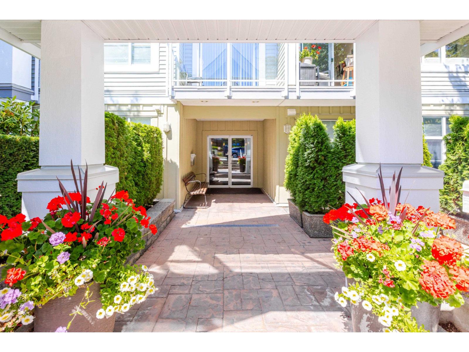 308 15299 17a Avenue, Surrey, British Columbia  V4A 1V4 - Photo 2 - R3032584