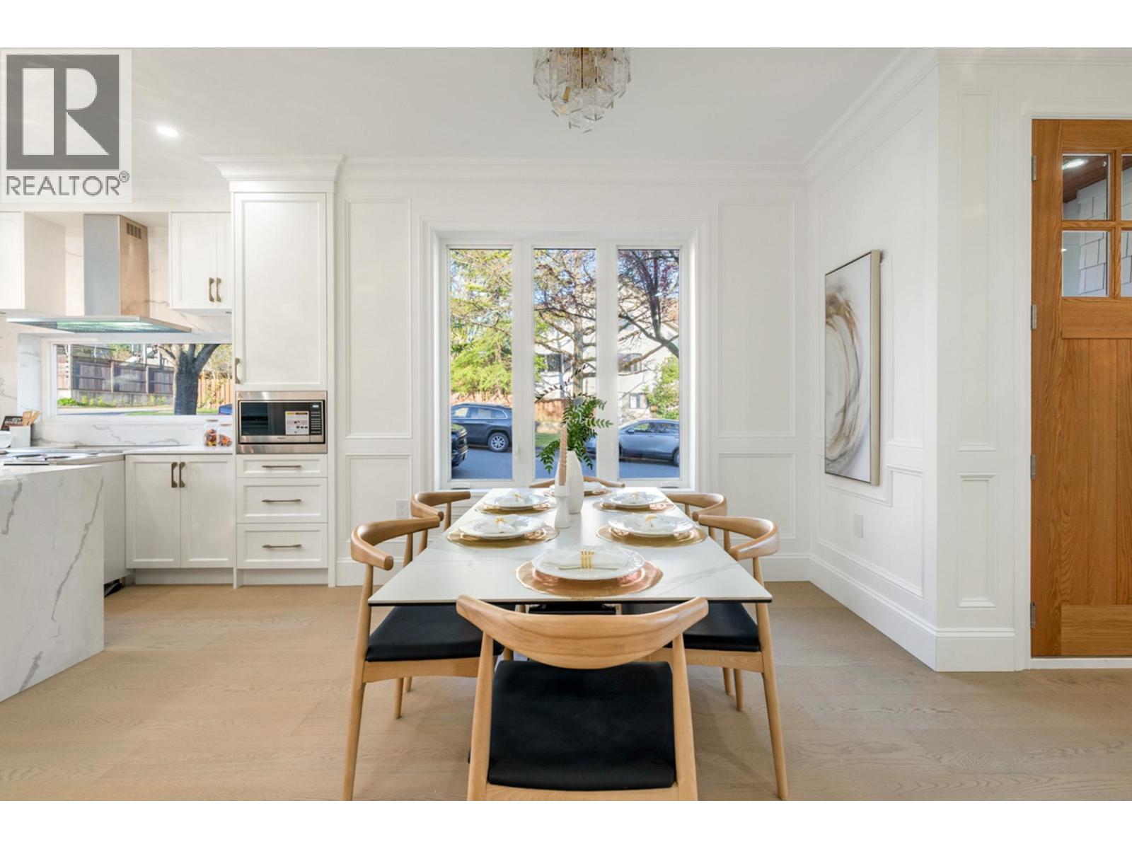 Property at 4005 W 35TH AVENUE image 4