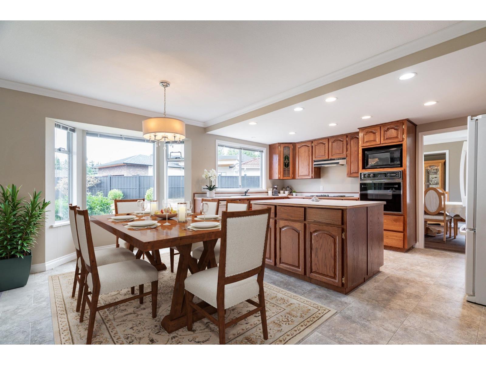 8841 158 STREET, surrey, British Columbia