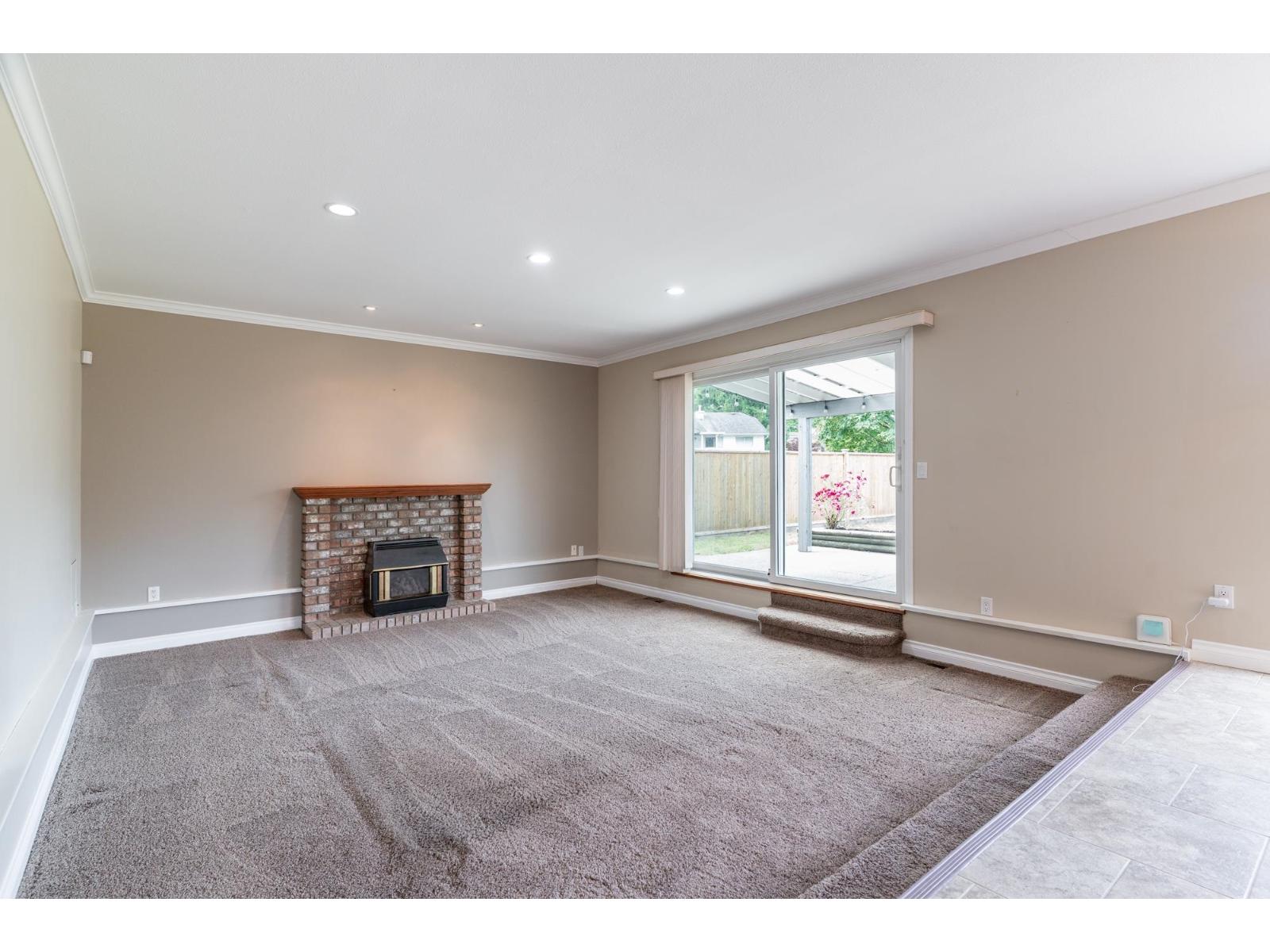 8841 158 Street, Surrey, British Columbia  V4N 2Y7 - Photo 4 - R3033317