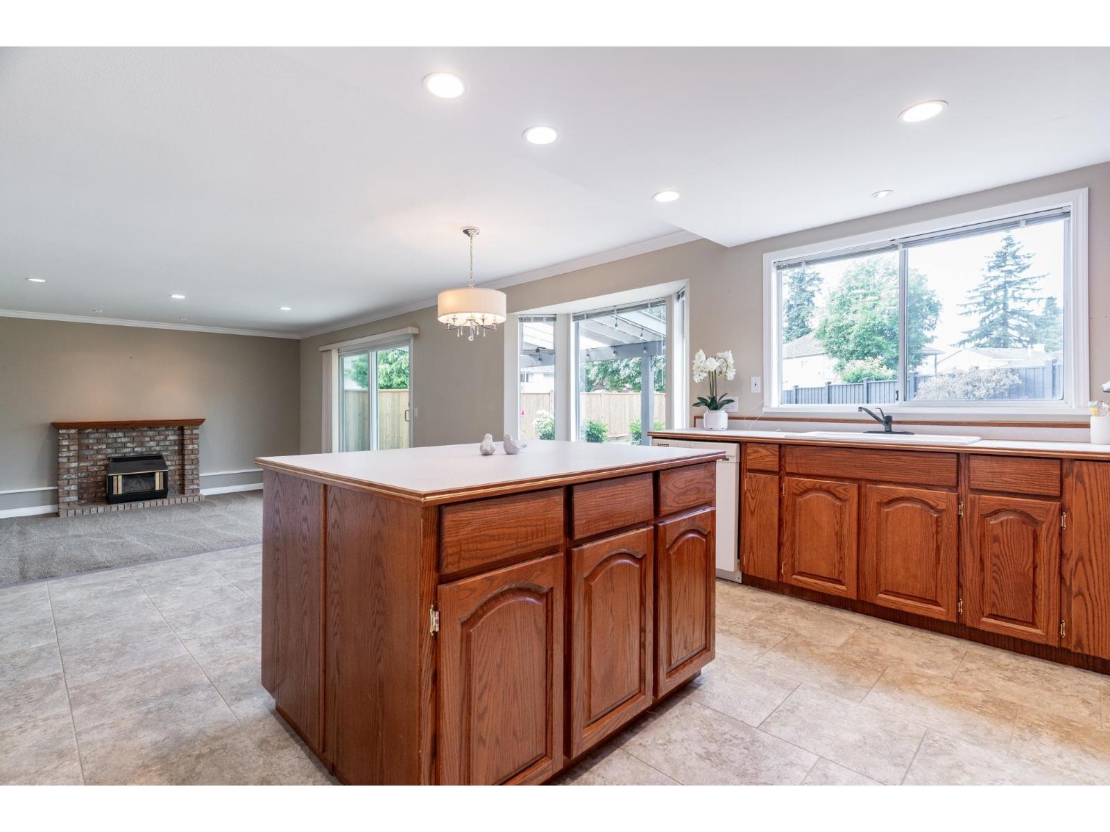 8841 158 Street, Surrey, British Columbia  V4N 2Y7 - Photo 14 - R3033317