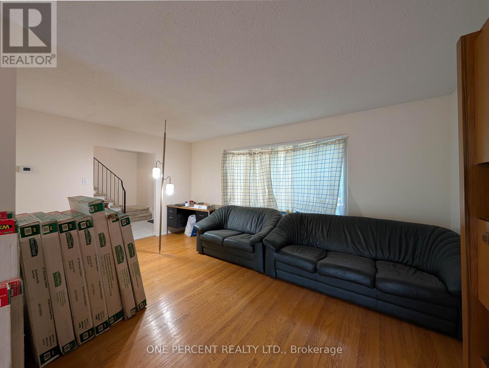 Property at 22 GLENEAGLE CRESCENT image 5