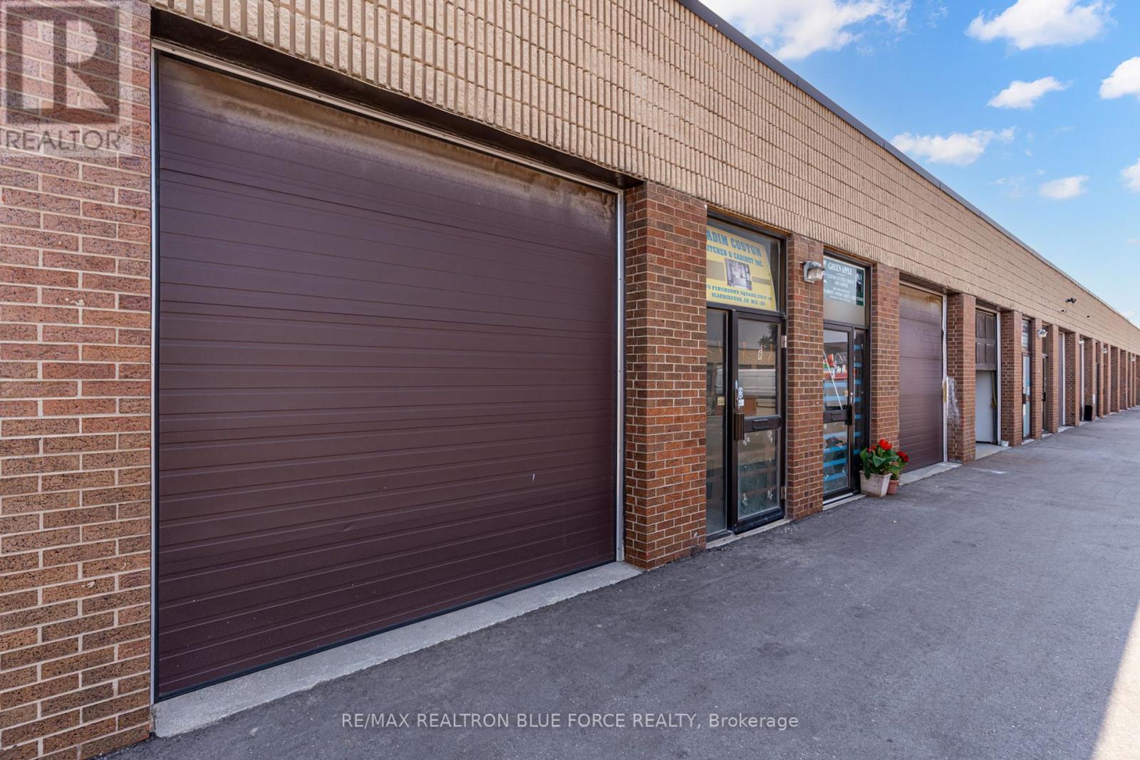 8 - 170 Finchdene Square, Toronto, Ontario  M1X 1B3 - Photo 2 - E12325502
