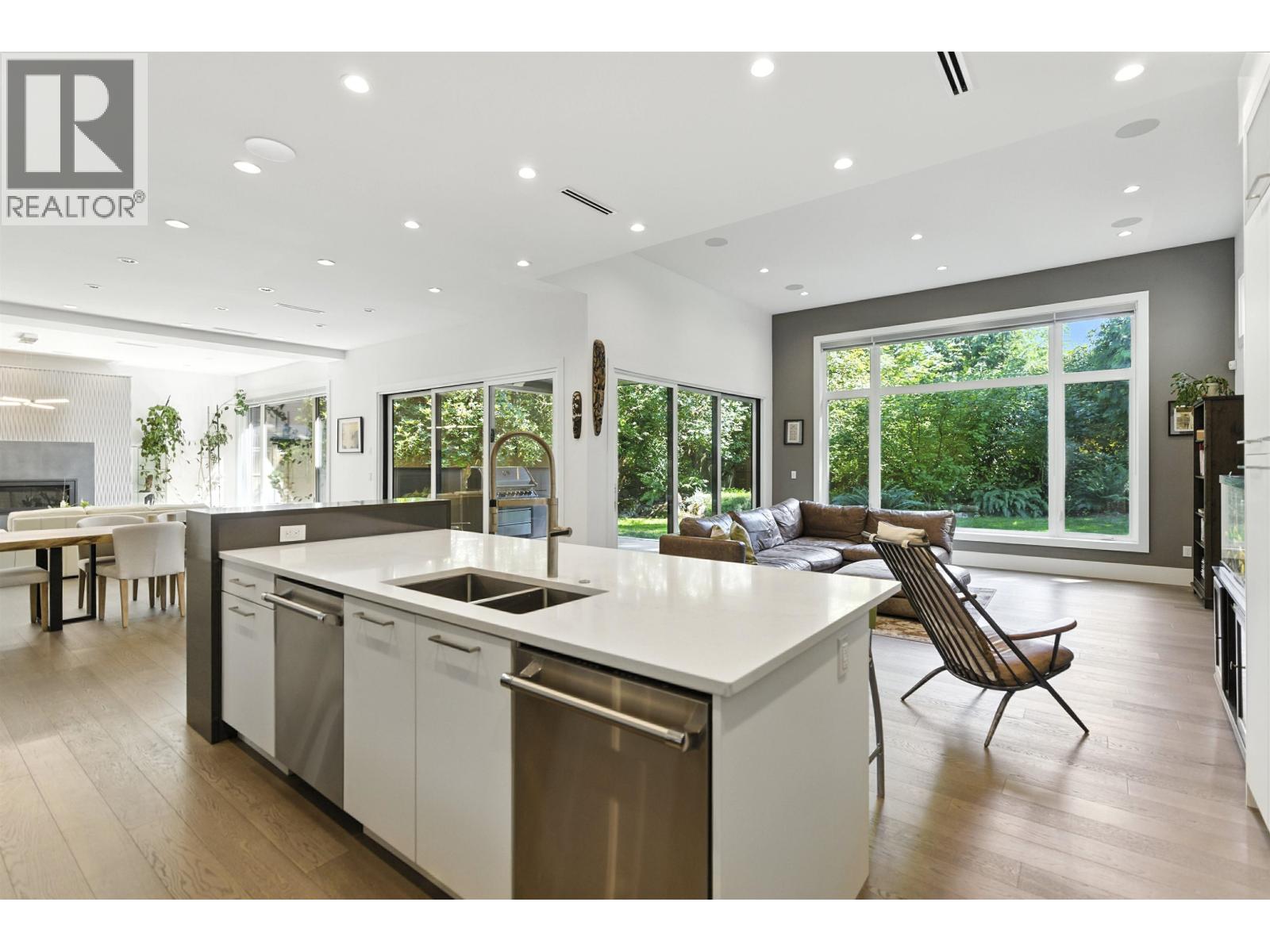 1891 Burrill Avenue, North Vancouver, British Columbia  V7K 1M3 - Photo 15 - R3033568