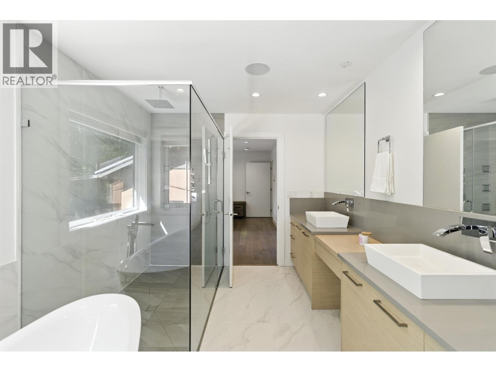 1891 Burrill Avenue, North Vancouver, British Columbia  V7K 1M3 - Photo 27 - R3033568